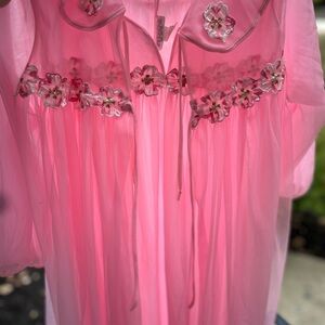 Vintage Pink Négligé